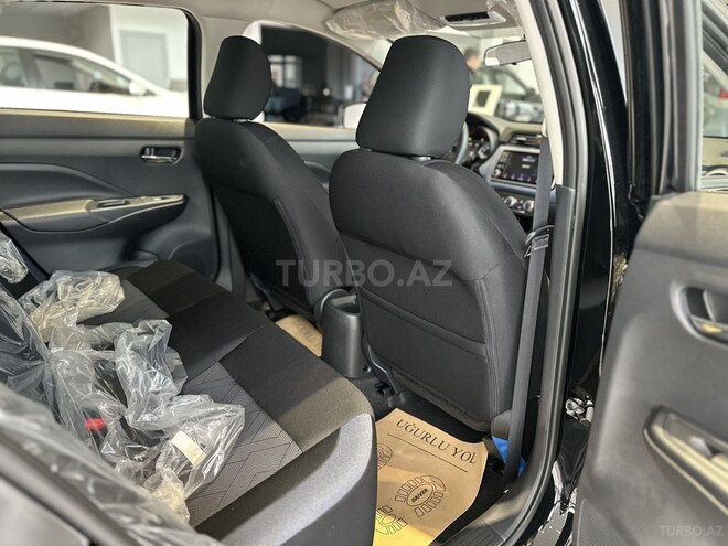 Nissan Sunny-13