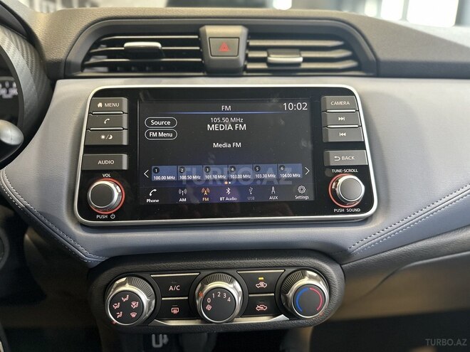 Nissan Sunny-14