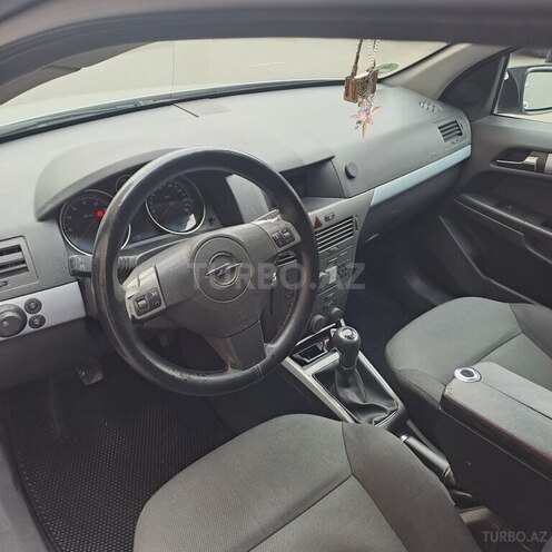 Opel Astra 2006, 247,000 km - 1.4 l - Gəncə