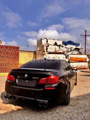 BMW 528 2014, 180,000 km - 2.0 l - Bakı