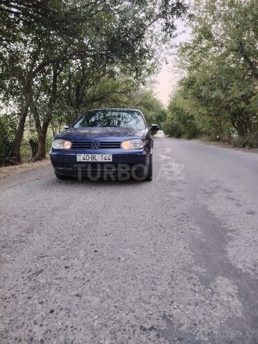 Volkswagen Golf 2003, 320,000 km - 2.0 l - Xaçmaz
