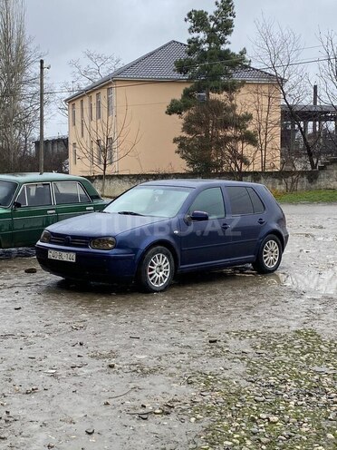 Volkswagen Golf 2003, 320,000 km - 2.0 l - Xaçmaz