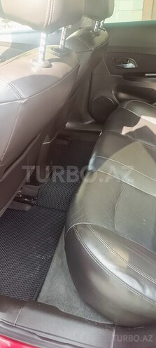 Chevrolet Cruze-12