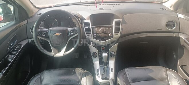 Chevrolet Cruze-10