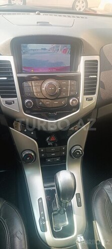 Chevrolet Cruze-15