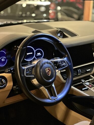 Porsche Cayenne-7
