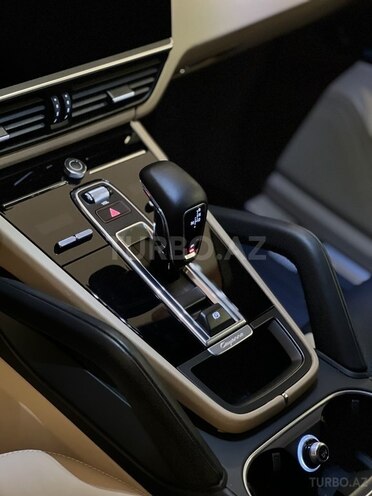 Porsche Cayenne-9
