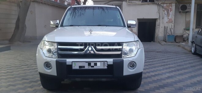 Mitsubishi Pajero 2008, 215,000 km - 3.0 л - Bakı