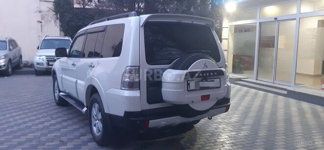 Mitsubishi Pajero 2008, 215,000 km - 3.0 л - Bakı
