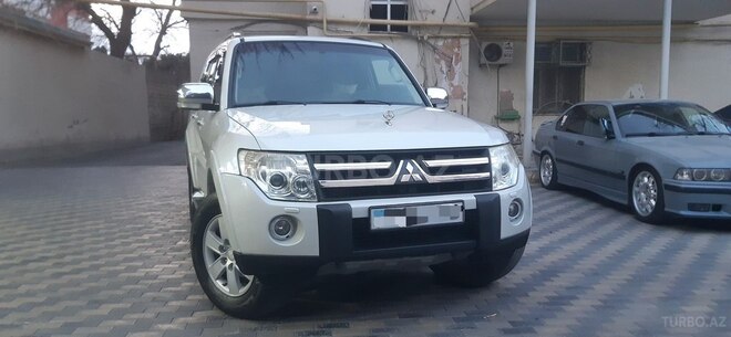 Mitsubishi Pajero 2008, 215,000 km - 3.0 л - Bakı
