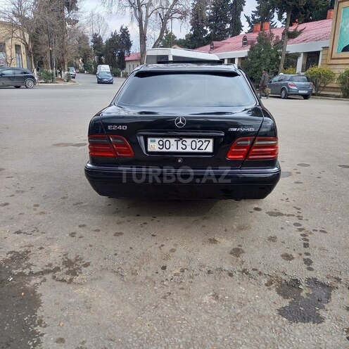 Mercedes E 240 1999, 368,000 km - 2.4 l - Qazax