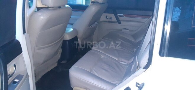 Mitsubishi Pajero 2008, 215,000 km - 3.0 л - Bakı