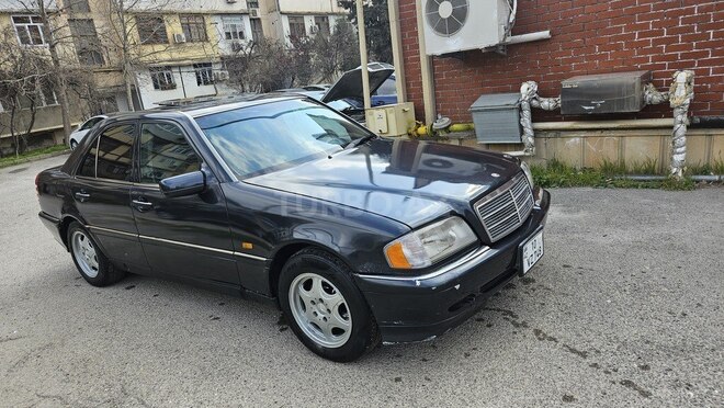Mercedes C 220 1996, 356,000 km - 2.2 л - Bakı