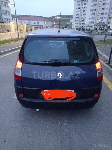 Renault Scenic-12