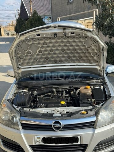 Opel Astra 2006, 330,000 km - 1.4 l - Bakı