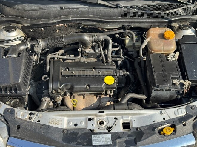 Opel Astra 2006, 330,000 km - 1.4 l - Bakı