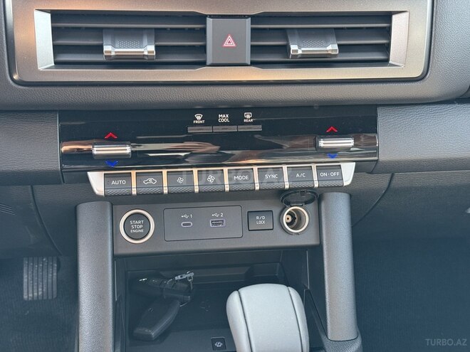 Mitsubishi L200-16