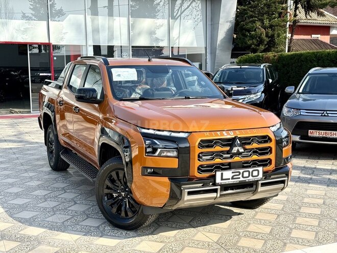 Mitsubishi L200-4