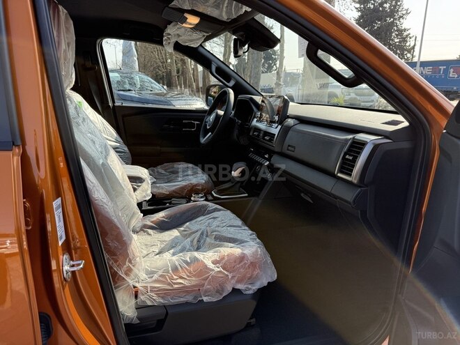 Mitsubishi L200-12
