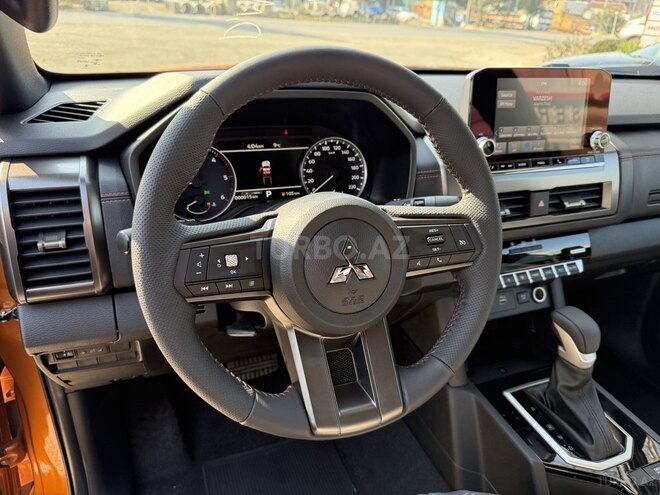 Mitsubishi L200-14