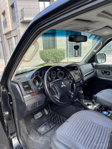 Mitsubishi Pajero 2012, 278,000 km - 3.0 l - Bakı