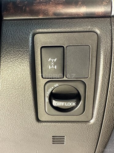 Toyota Land Cruiser 2011, 82,000 km - 4.0 l - Bakı