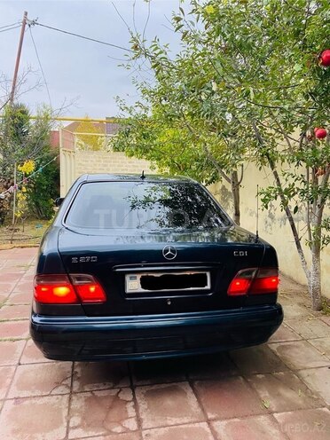 Mercedes E 220 d 2001, 500,000 km - 2.2 l - Bakı