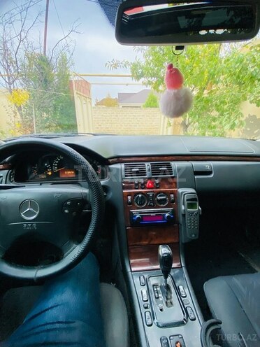 Mercedes E 220 d 2001, 500,000 km - 2.2 l - Bakı