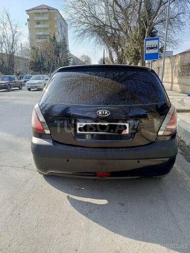 Kia Rio 2006, 315,000 km - 1.5 l - Salyan