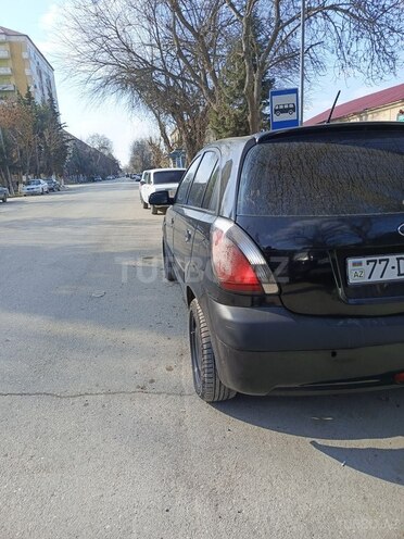 Kia Rio 2006, 315,000 km - 1.5 l - Salyan