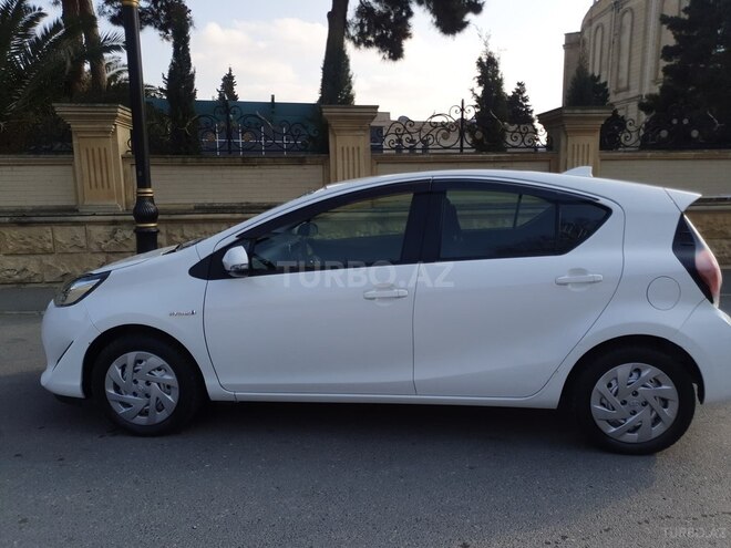 Toyota Aqua 2018, 49,000 km - 1.5 l - Bakı