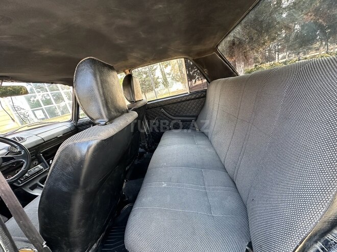 LADA (VAZ) 2106 2004, 95,000 km - 1.6 l - Salyan