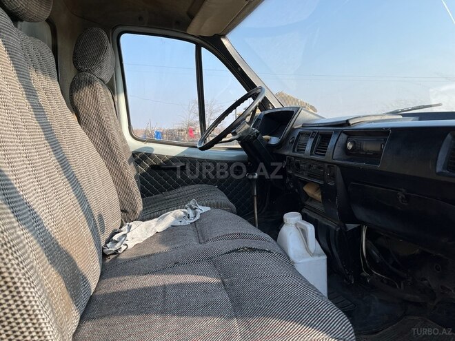 GAZ 330232-744 1998, 200,000 km - 2.4 л - Bərdə