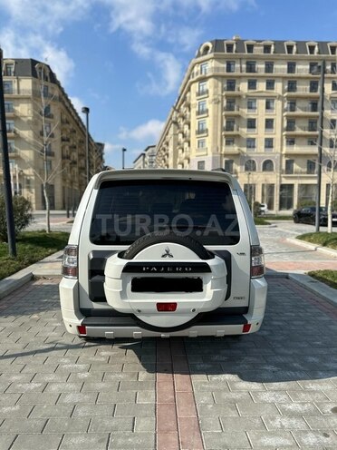 Mitsubishi Pajero 2010, 193,258 km - 3.5 l - Bakı