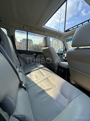 Mitsubishi Pajero 2010, 193,258 km - 3.5 l - Bakı