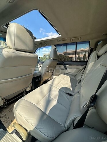 Mitsubishi Pajero 2010, 193,258 km - 3.5 l - Bakı