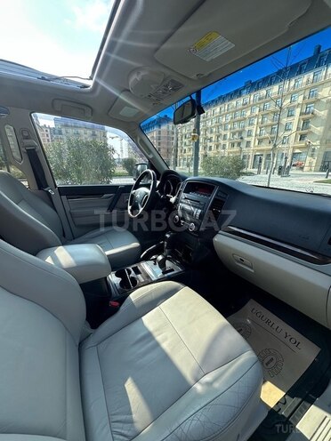Mitsubishi Pajero 2010, 193,258 km - 3.5 l - Bakı