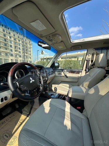 Mitsubishi Pajero 2010, 193,258 km - 3.5 l - Bakı