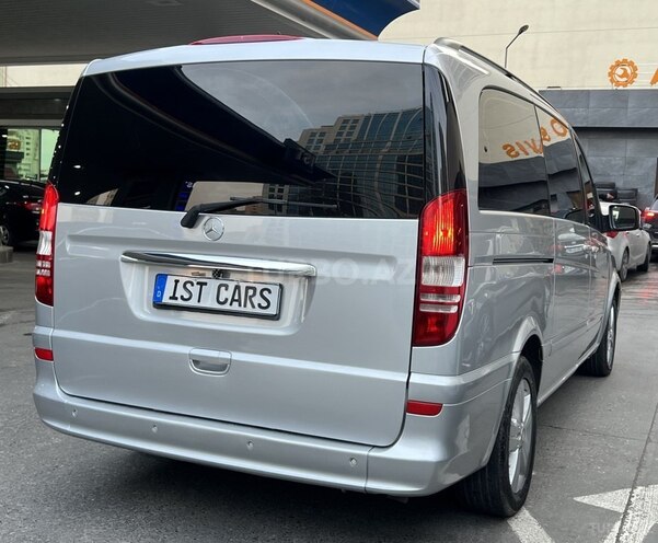Mercedes Viano-8