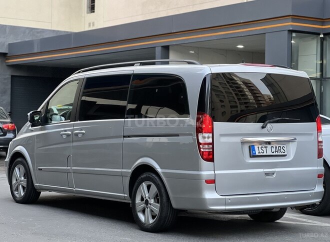 Mercedes Viano-7