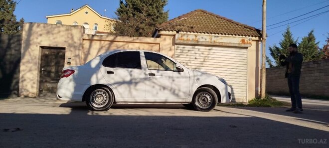 Saipa Saina-9