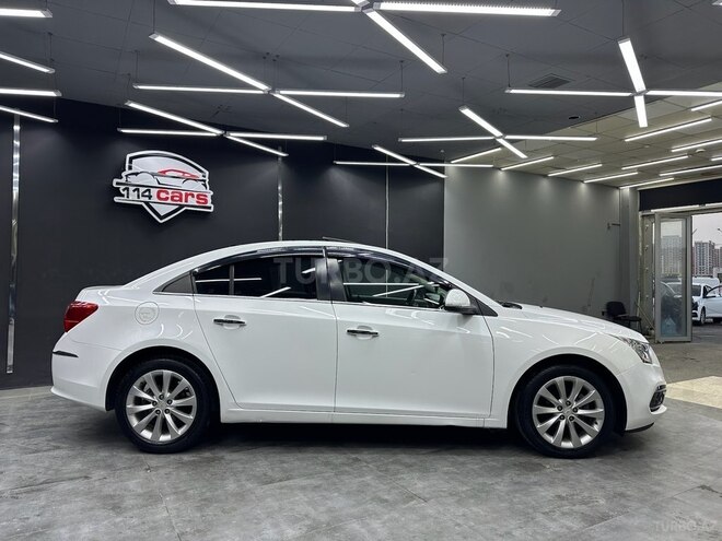 Chevrolet Cruze-4