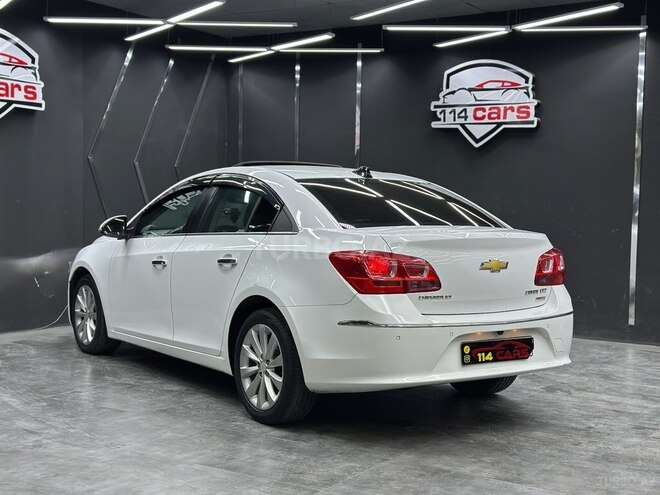 Chevrolet Cruze-9