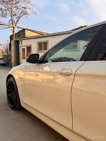 BMW 528 2015, 210,000 km - 2.0 l - Bakı