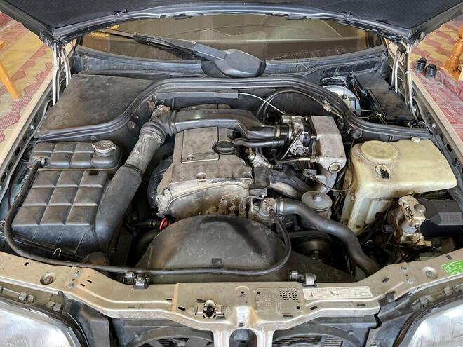 Mercedes C 180 1994, 172,456 km - 1.8 l - Gəncə