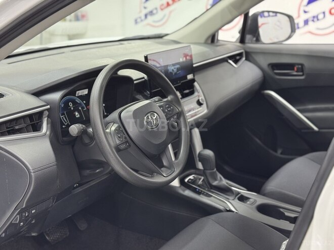 Toyota Corolla Cross 2024, 0 km - 2.0 л - Bakı