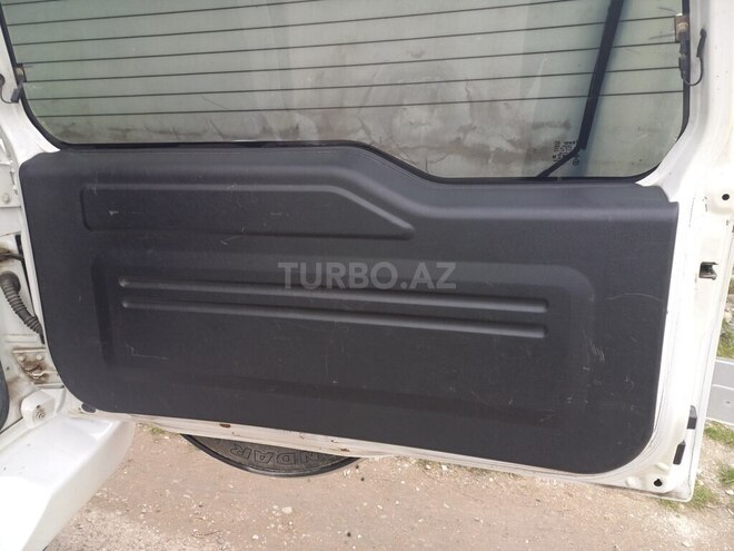 Mitsubishi Pajero io 2000, 320,000 km - 1.8 l - Şirvan