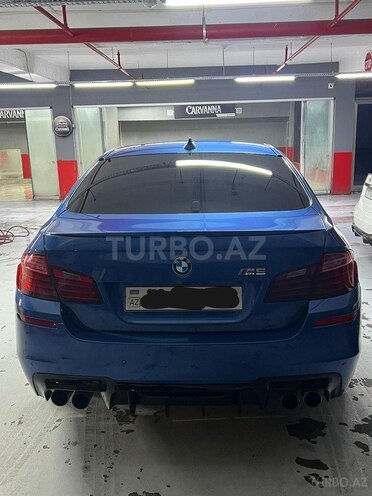 BMW M5 2011, 160,000 km - 4.4 л - Bakı