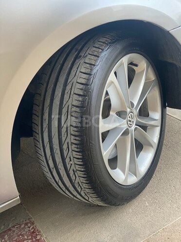 Volkswagen Passat CC-14