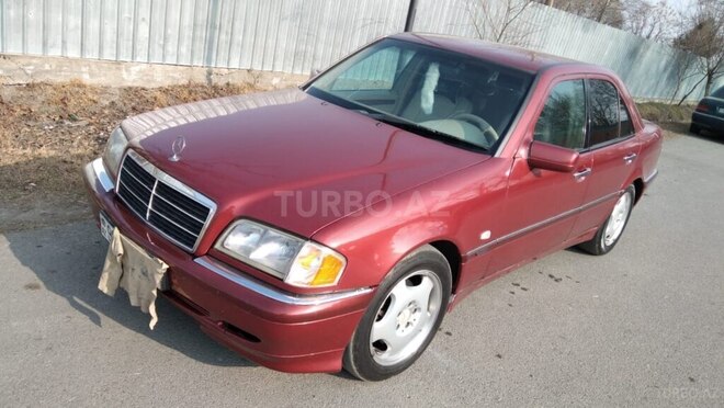 Mercedes C 200 2000, 250,000 km - 2.0 l - Ağdaş